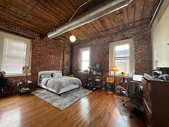 5th image of 21 E Columbia Ave APT 305