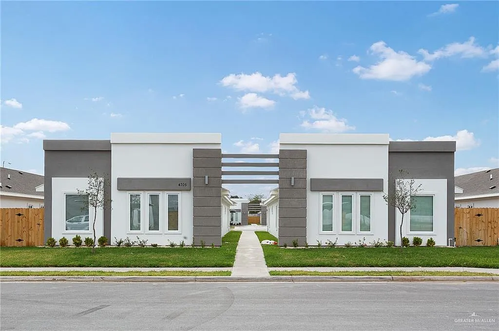2 bed, 2.0 bath, 954 sqft, $1,200 — Photo 1