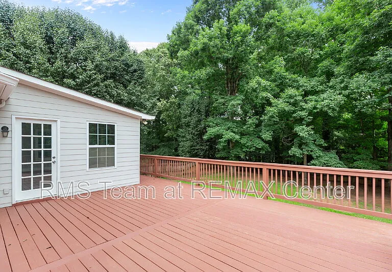 773 Huntington Way NW — Photo 42