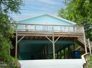 124 Ethel Dr, Emerald Isle, NC 28594