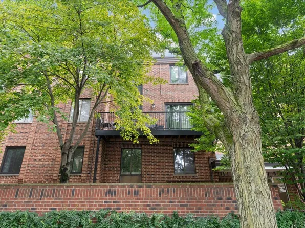 1651 N Dayton St APT 104, Chicago, IL 60614