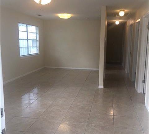 2nd image of 7209 Karnes St