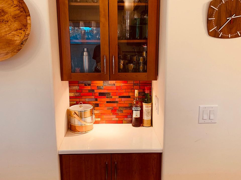 Built in bar for entertaining.
