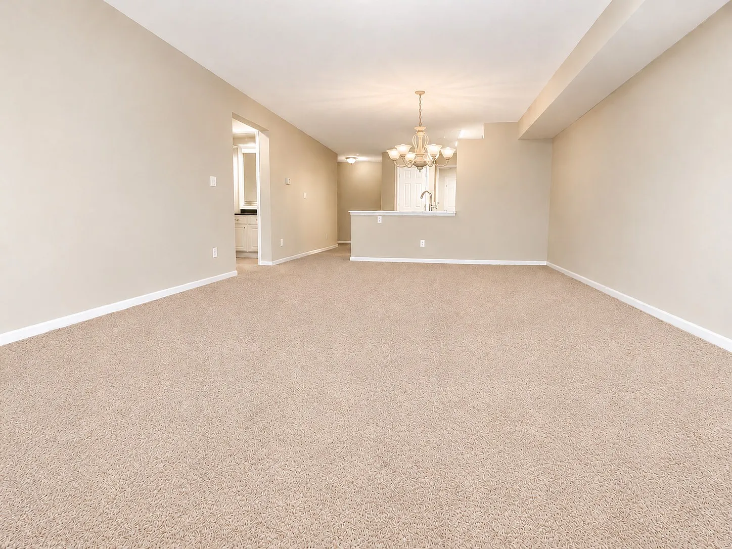 2 bed, 1579 sqft, $2,295 — Photo 4