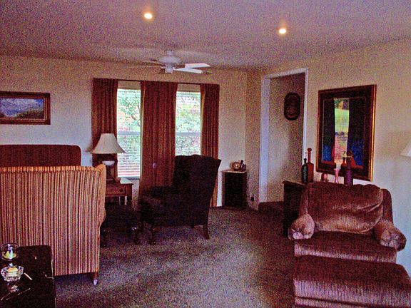 2nd image of 23195 Roden Ln