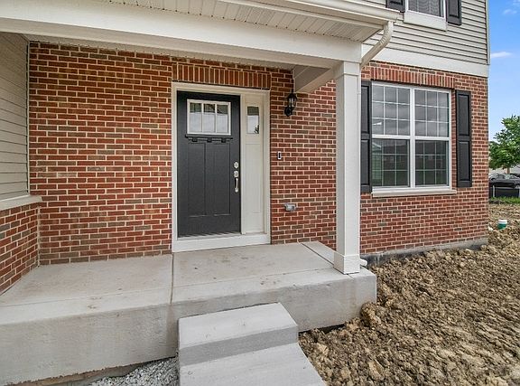 4th image of 826 Richards Dr