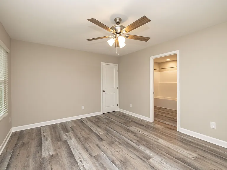 810 Long St — Photo 32