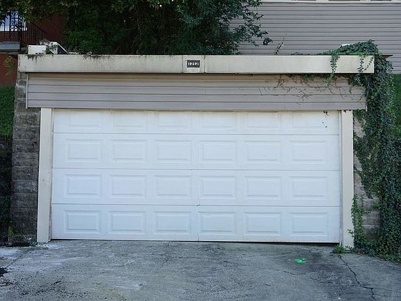 3rd image of 1212 5th Ave