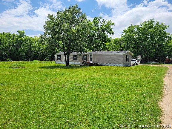 3rd image of 120250 S 4140th Rd