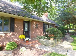 5095 Blue Haven Dr, East Lansing, MI 48823