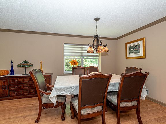 4th image of 724 Mize Farm Ct