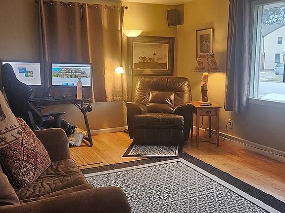 5th image of 1260 Loch Dr