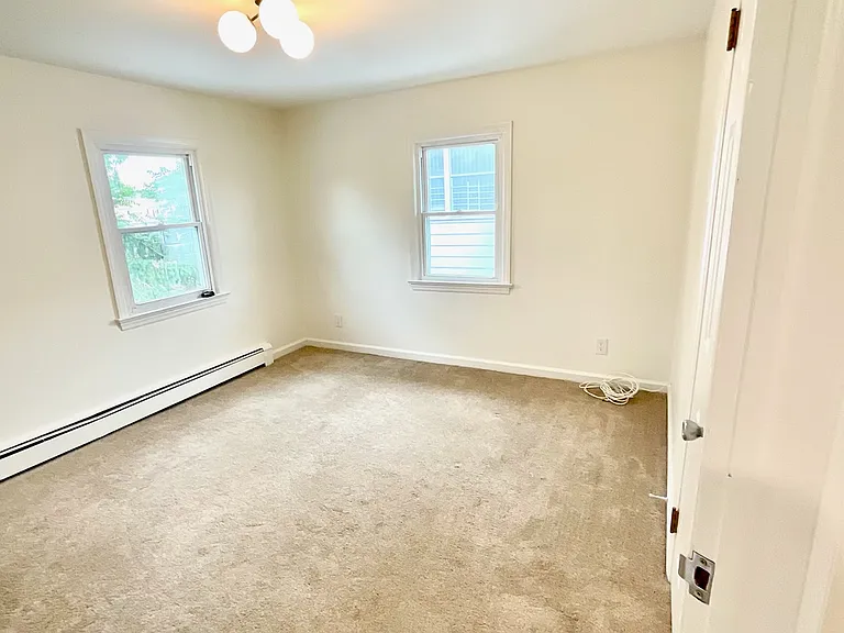 340 New York Ave #2 — Photo 12