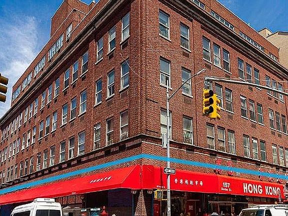 2nd image of 80 Elizabeth St APT 3C