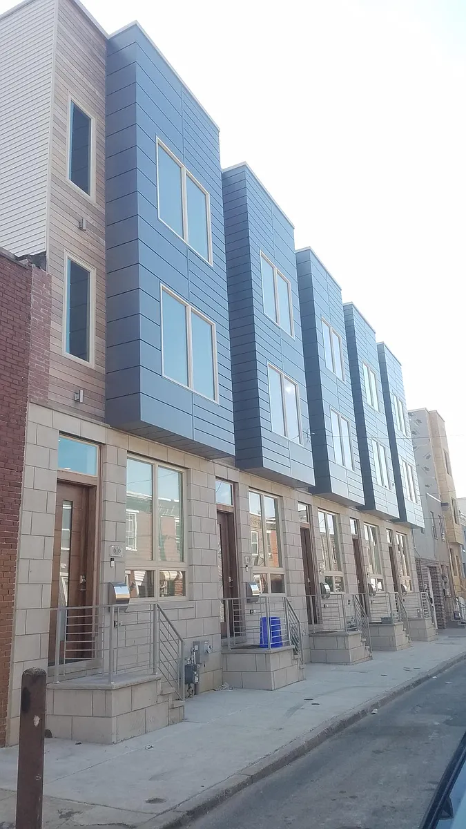 Building Photo - 616 Pierce St