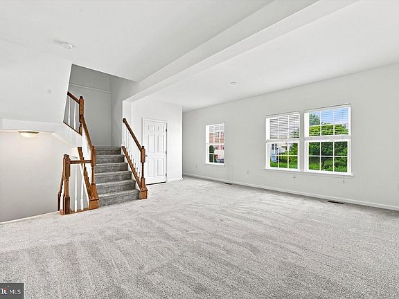 4th image of 122 Larose Dr #122
