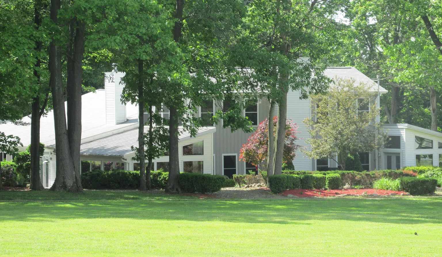 1712 N Vernon Rd photo 1