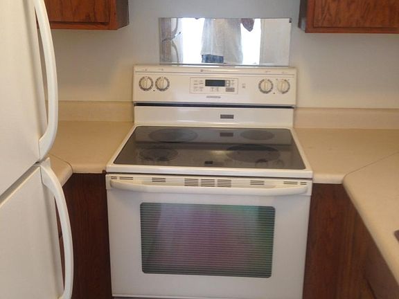 5th image of 515 E Jacinto St