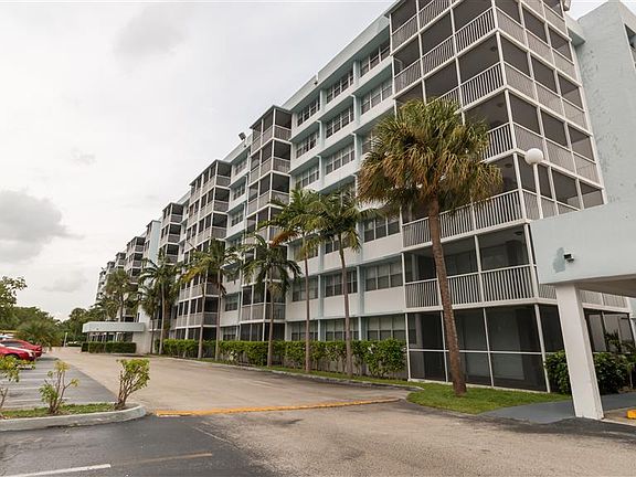 2nd image of 21010 NW 7th Ave #1706