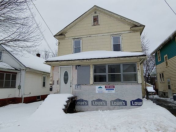 2nd image of 128 Wadsworth St