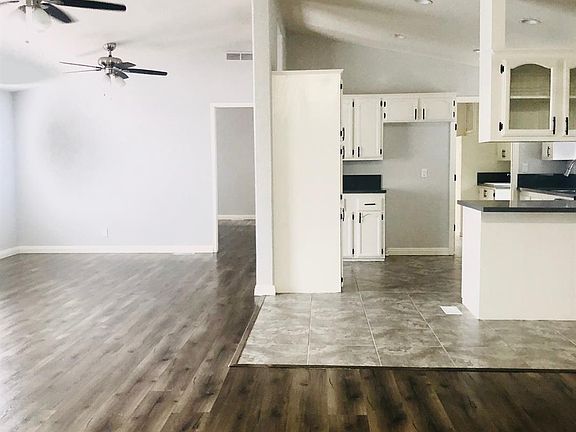 5th image of 76 Bentley Ave