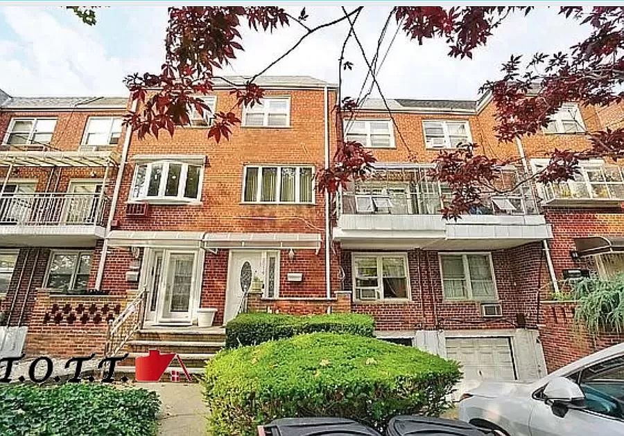 1st image of 2074 E 57th St