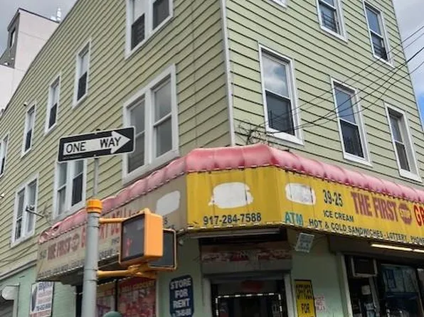 3925-3933 White Plains Rd, Bronx, NY 10466