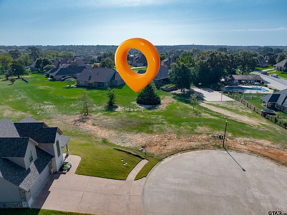 2nd image of 1401 Hannah Cir