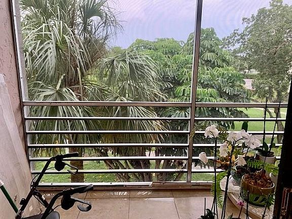 5th image of 1810 SW 81St. Avenue #2316