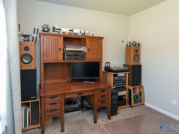 5th image of 210 Lakewater Cir