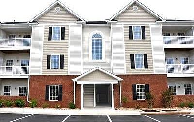 1st image of 105 Capital St Unit 101