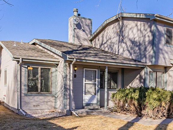 2nd image of 925 E Prospect Rd #D