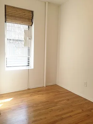 Rented by Waverly Realty Associates | media 10