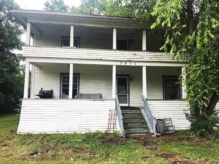 1st image of 7411 Leonard Ave