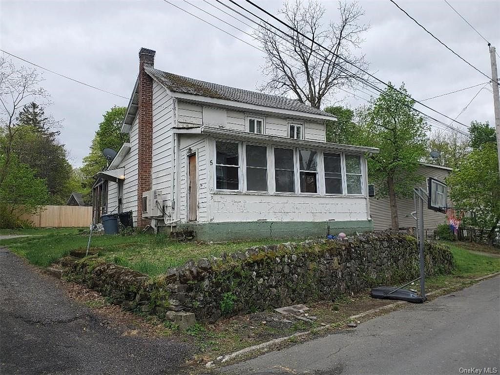 5 1st Street, Cornwall On Hudson, NY 12520 Zillow
