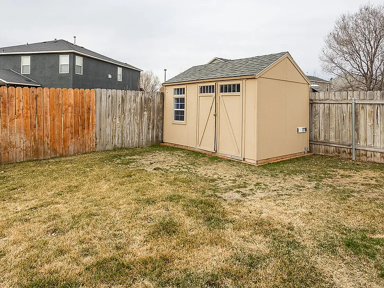 143 E Rose Lake Dr — Photo 46