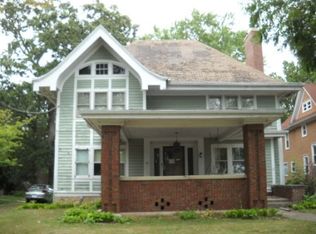 1146 W Stephenson St, Freeport, IL 61032