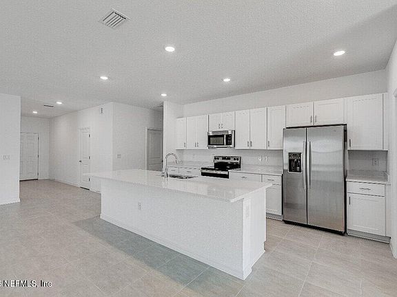 4th image of 8543 LILIAS Circle