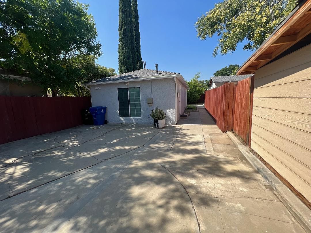 13943 Aztec St, Sylmar, CA 91342 | Zillow