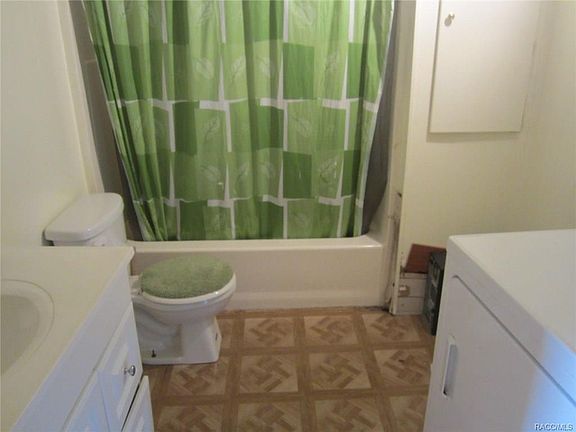 3rd image of 6293 S Gross Ave