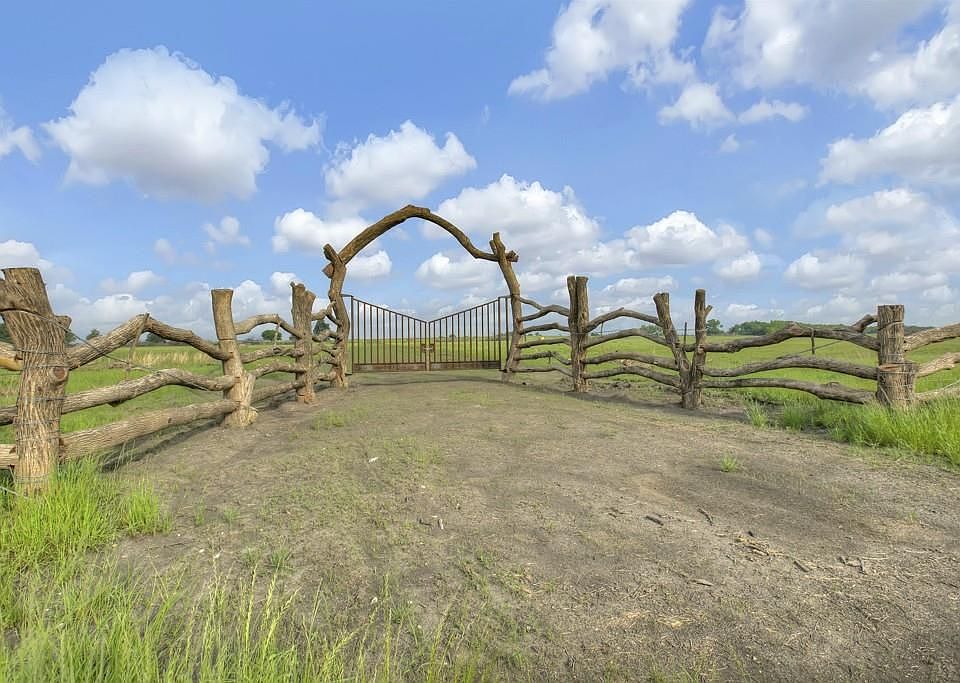 1st image of 1834 Hwy 24