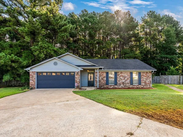 711 Chaucer Cv, Jacksonville, AR 72076