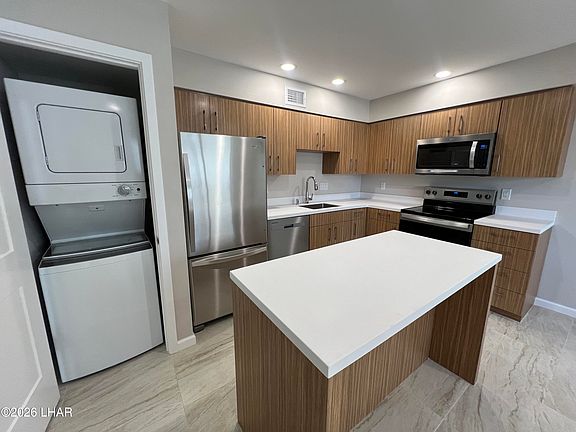 3rd image of 100 Mulberry Ave Unit 208