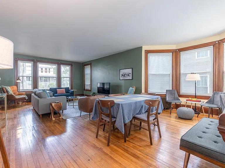 172 Church St #2 — Photo 2