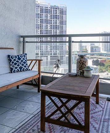 5th image of 90 SW 3rd St APT 1611
