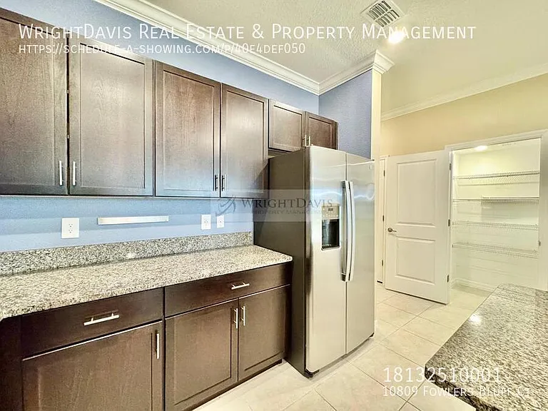 10809 Fowlers Bluff Ct — Photo 9