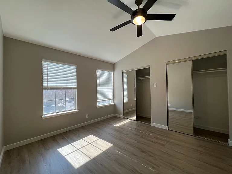 4013 1/2 Menchaca Rd #1 — Photo 22