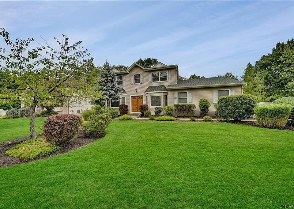 1st image of 307 Bliss Ln
