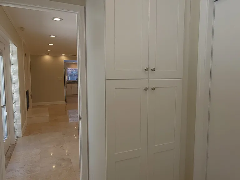 1506 S Trask St — Photo 37