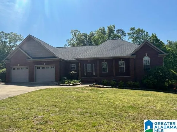 214 Laurel Wood Dr, Rainbow City, AL 35906